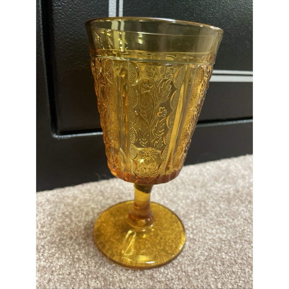 Vintage‎ 70's Retro Indiana Glass Button Daisy Leaf Tiara Amber Footed Goblet 6"